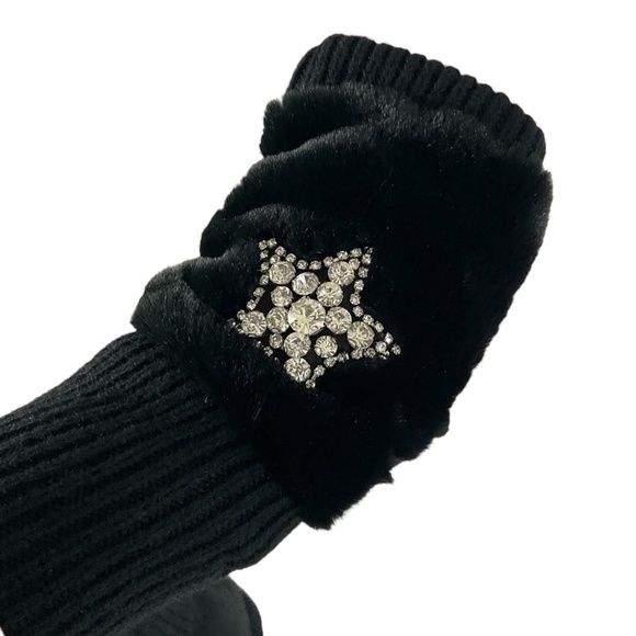 Jocelyn Faux Fur Texty Time Mittens Black OS Rhinestone Star NWT luxury mittens - Picture 2 of 8